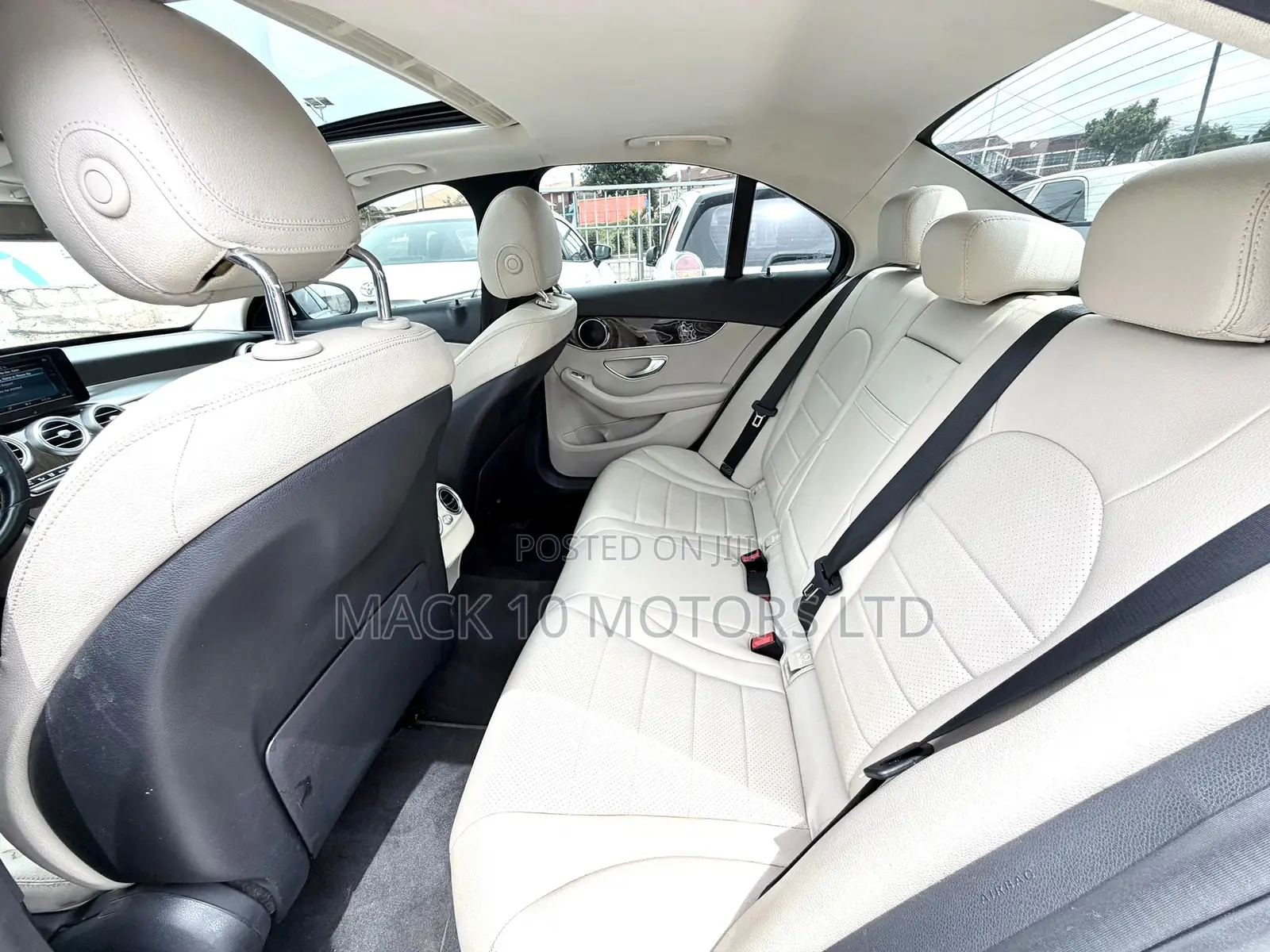 Mercedes-Benz C300 Base C300 AWD 4MATIC Sedan 2019 White
