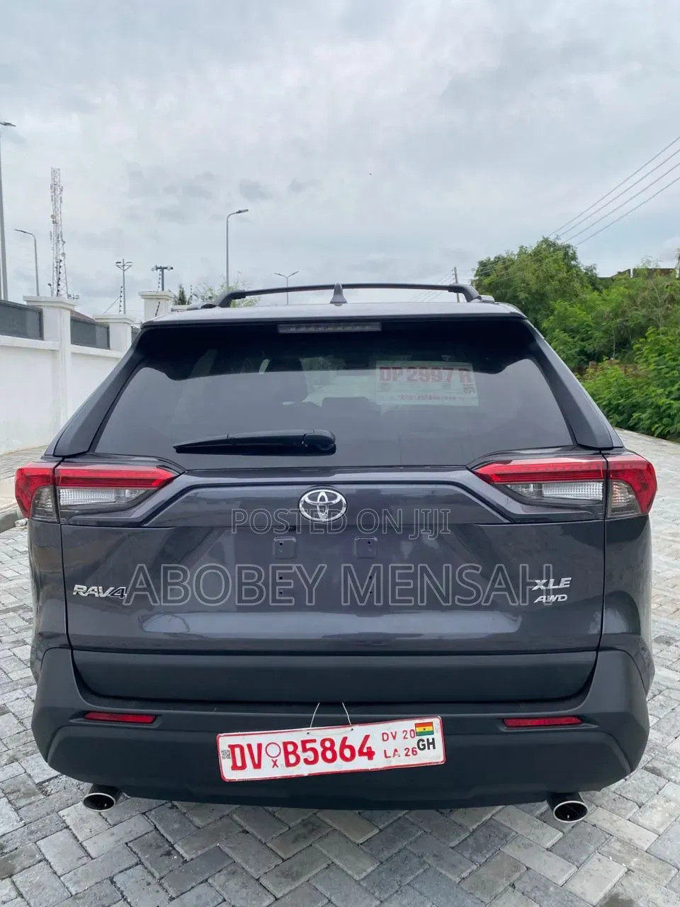 Toyota RAV4 XLE 2025 Gray