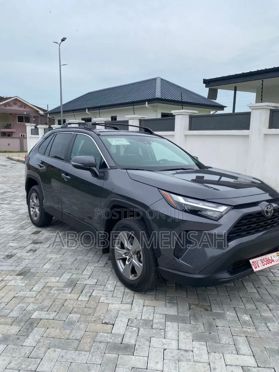 Toyota RAV4 XLE 2025 Gray