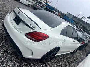 Mercedes-Benz C43 4Matic Sedan AWD (3.0L V6 9AM) 2017 White