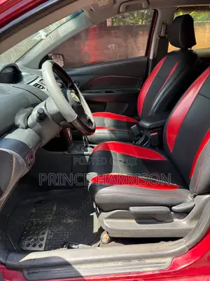 Toyota Yaris Base Sedan 4dr 2010 Red