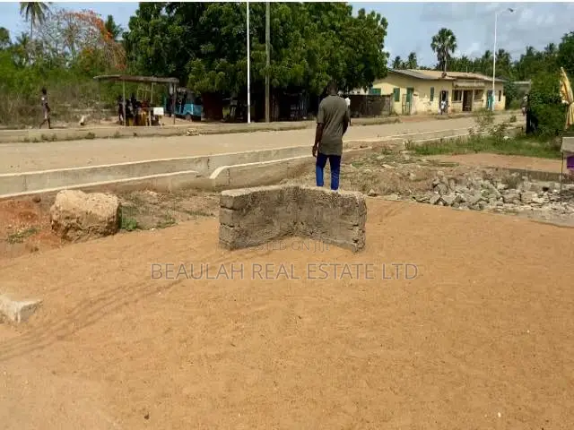 Roadside Land for Sale – Ada Foah (Opposite Pandora