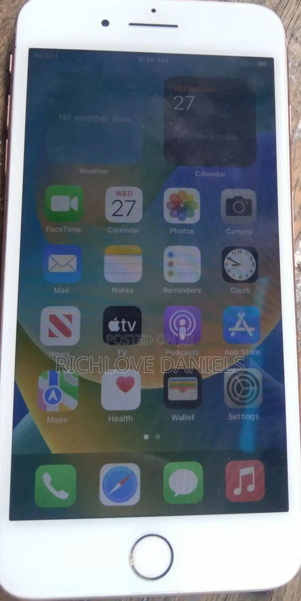 New Apple iPhone 8 Plus 64 GB Gold