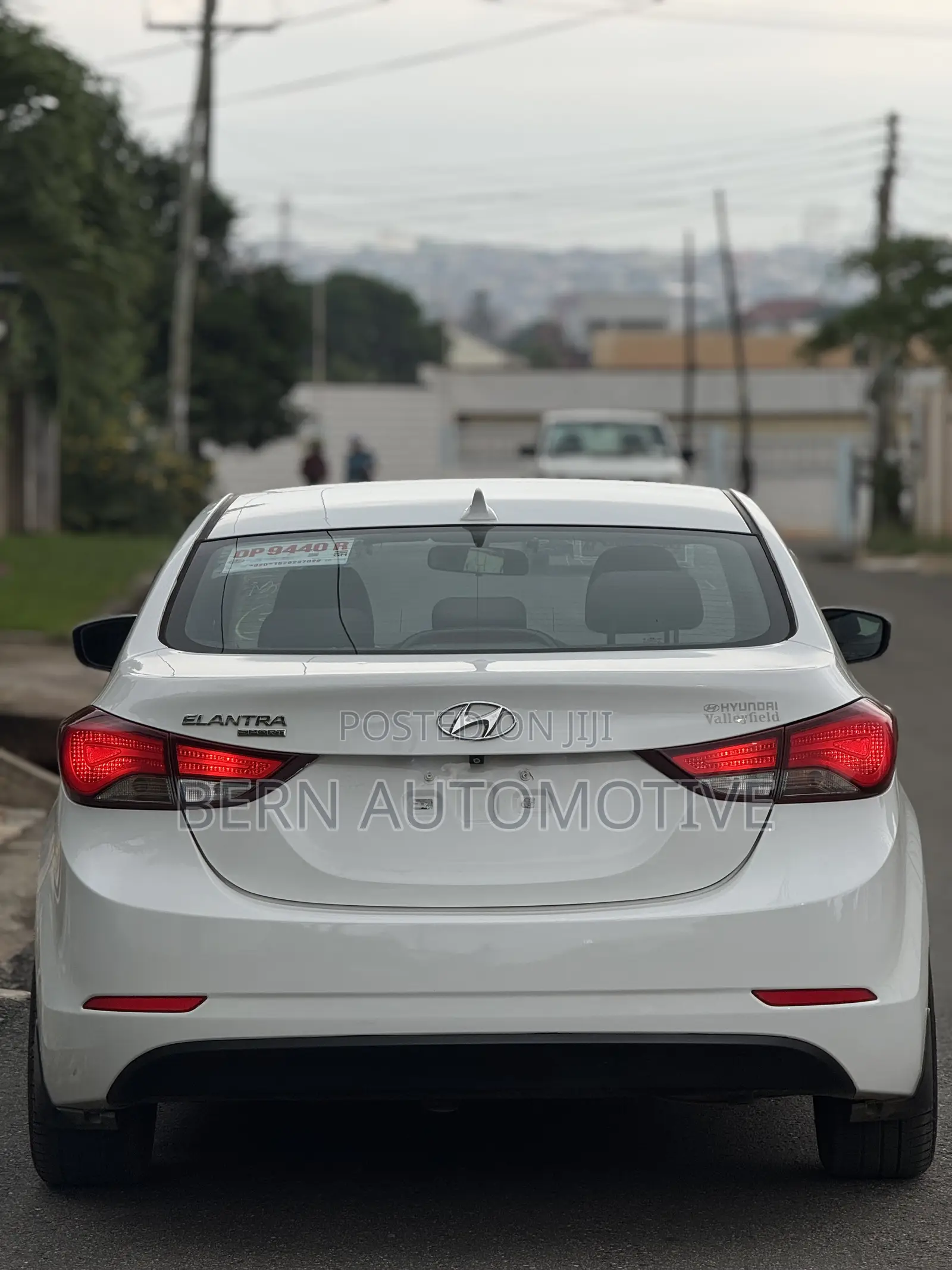 Hyundai Elantra Sport Sedan FWD (2.0L 4cyl 6A) 2016 White