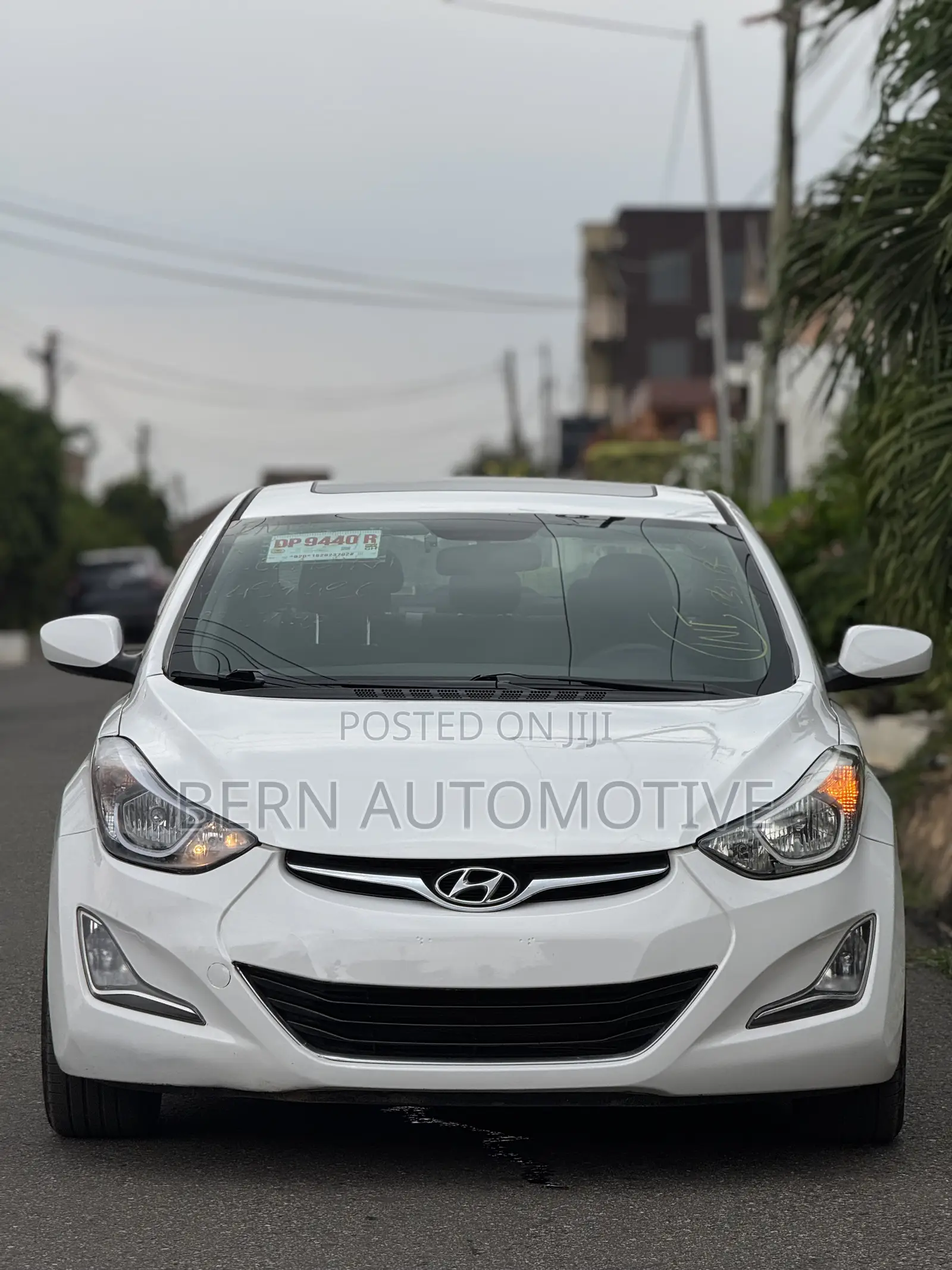 Hyundai Elantra Sport Sedan FWD (2.0L 4cyl 6A) 2016 White