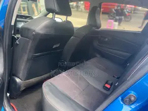 Toyota Vitz 1.5 FWD 5dr 2013 Blue