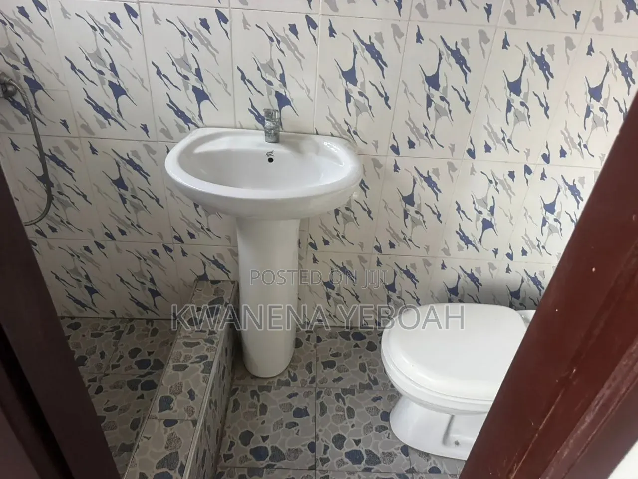 4bdrm House in The Mall for rent