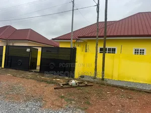 4bdrm House in Mile 7 for rent