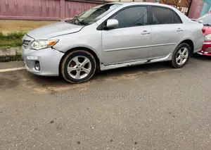 Toyota Corolla 2012 Silver