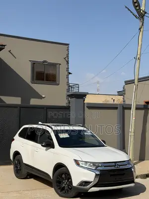 Mitsubishi Outlander SEL AWC 2018 White