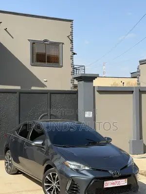 Toyota Corolla XSE (1.8L 4cyl 2A) 2018 Black