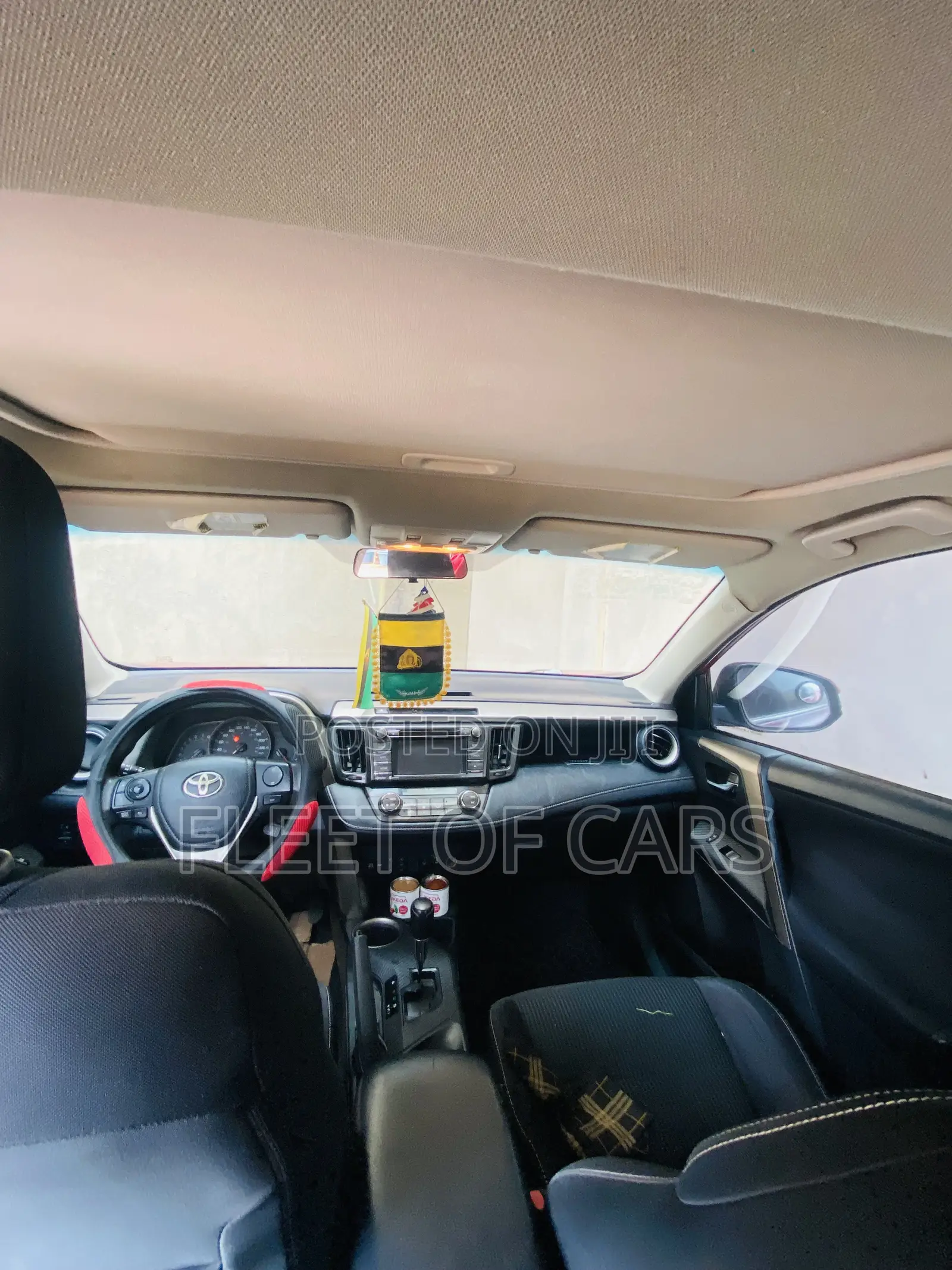 Toyota RAV4 XLE 4dr SUV AWD (2.5L 4cyl 6A) 2014 Red