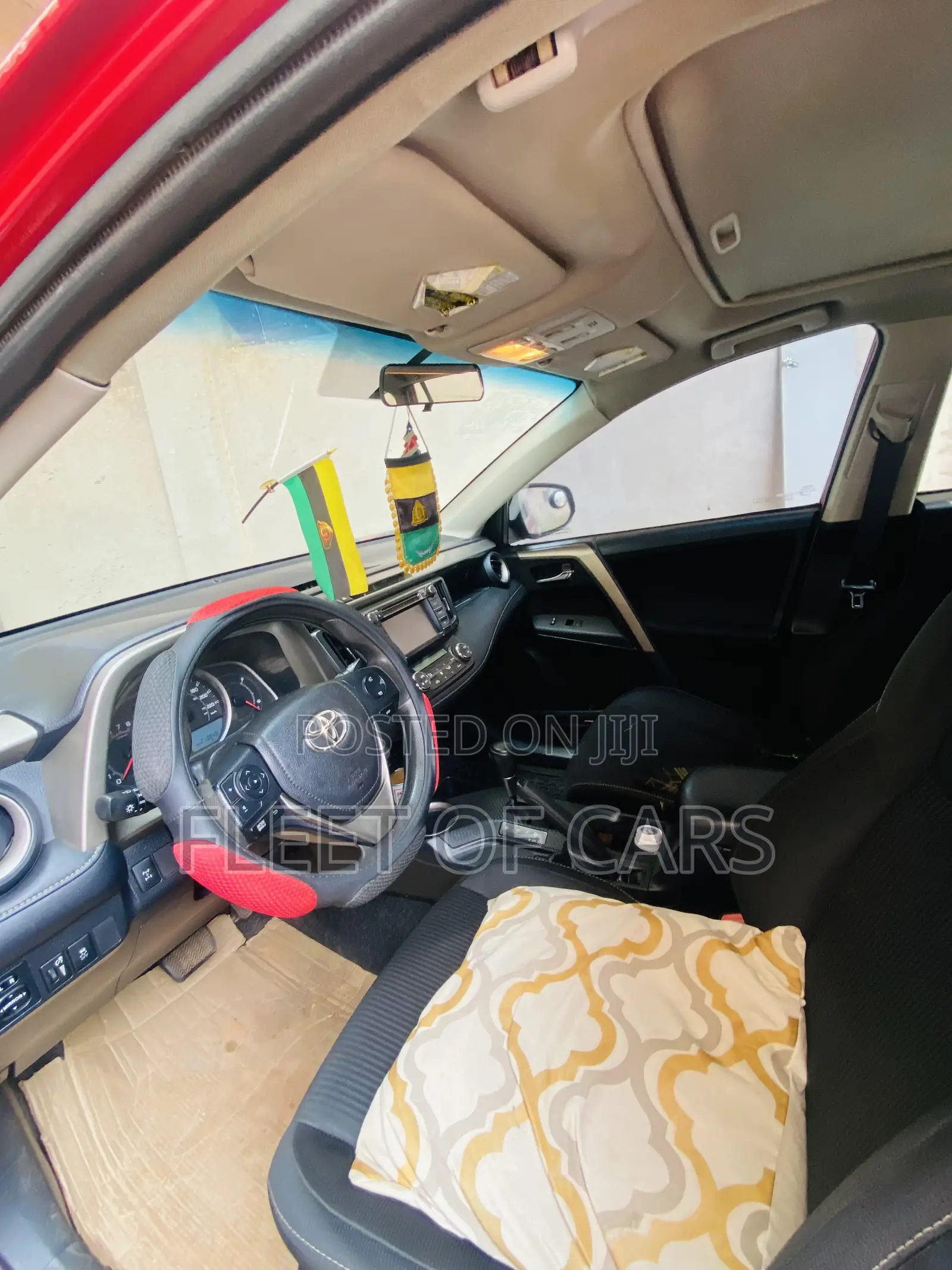 Toyota RAV4 XLE 4dr SUV AWD (2.5L 4cyl 6A) 2014 Red