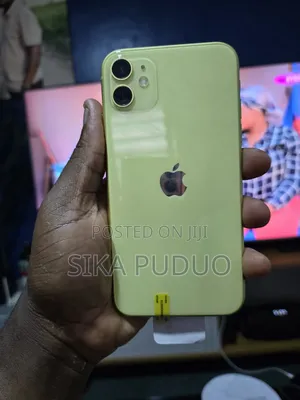 New Apple iPhone 11 128 GB Yellow