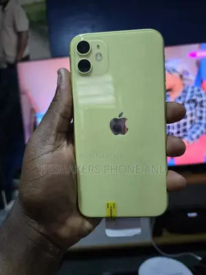 New Apple iPhone 11 128 GB Yellow