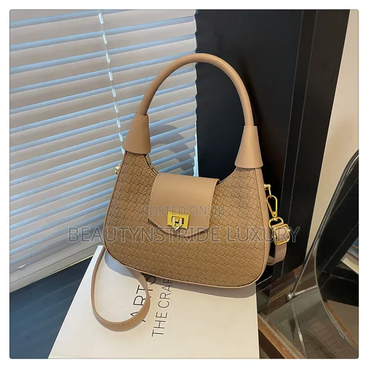 Crescent Bag Retro Crossbody Bag
