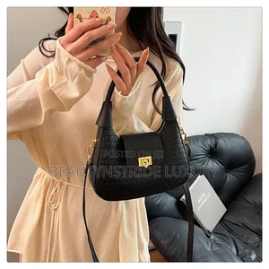 Crescent Bag Retro Crossbody Bag