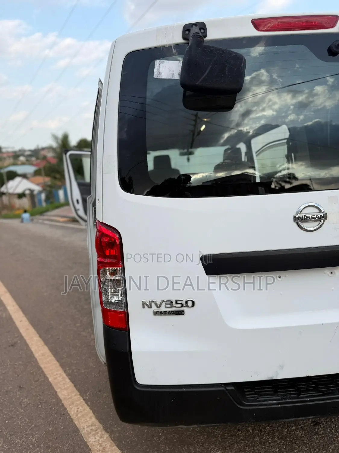 Nissan Caravan 2011 White