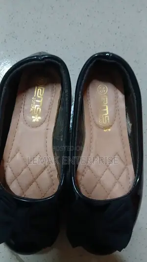Ladies Flat Shoes Size 25, 26,35,38,41