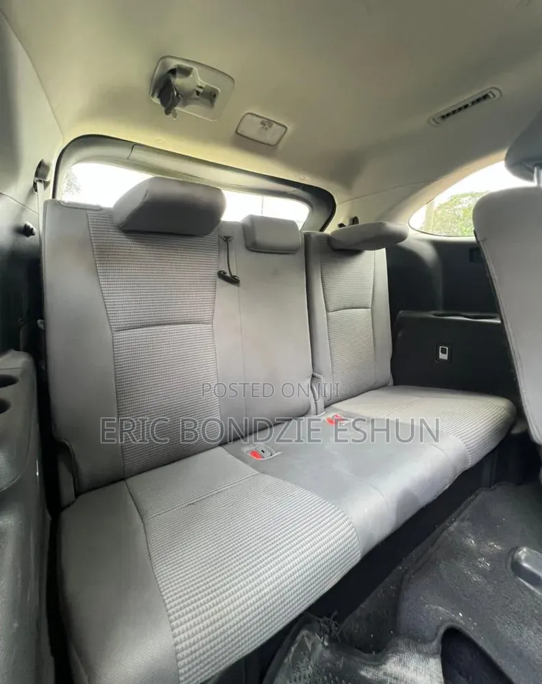 Toyota Highlander LE FWD 2024 Gray