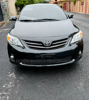 Toyota Corolla LE Special Edition 4dr Sedan (1.8L 4cyl 4A) 2013 Black