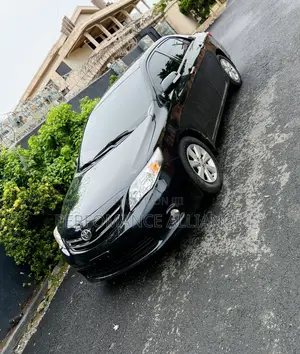 Toyota Corolla LE Special Edition 4dr Sedan (1.8L 4cyl 4A) 2013 Black