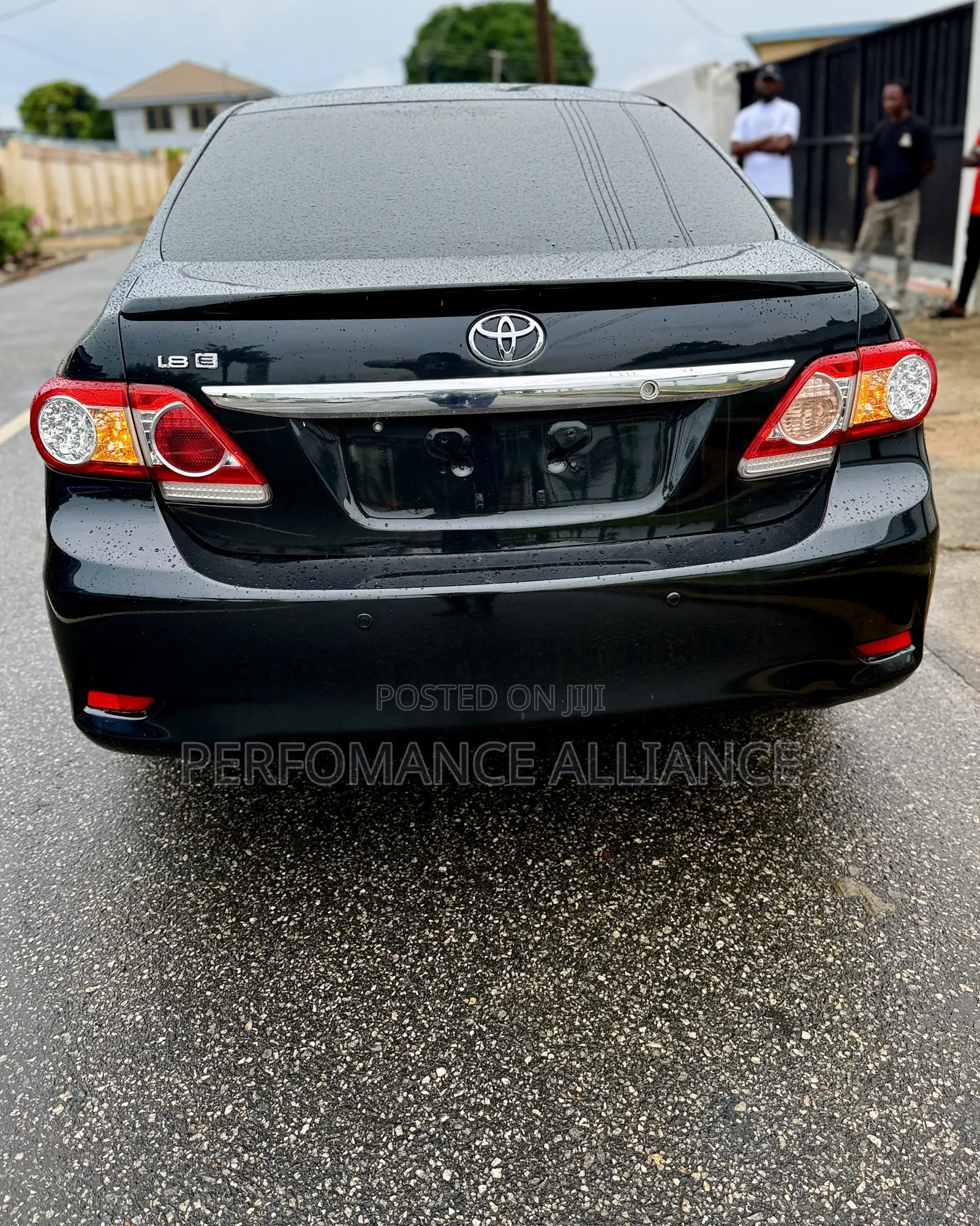 Toyota Corolla LE Special Edition 4dr Sedan (1.8L 4cyl 4A) 2013 Black