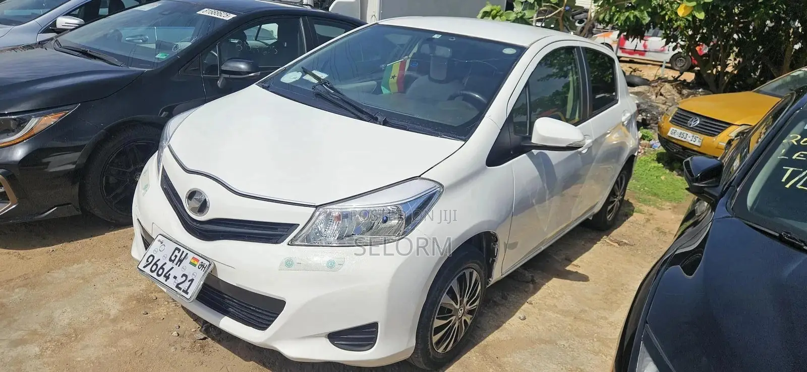Toyota Vitz 1.3 FWD 3dr 2012 White