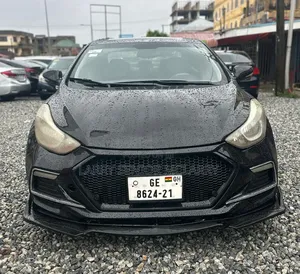 Hyundai Elantra Limited Sedan FWD (1.8L 4cyl 6A) 2013 Black