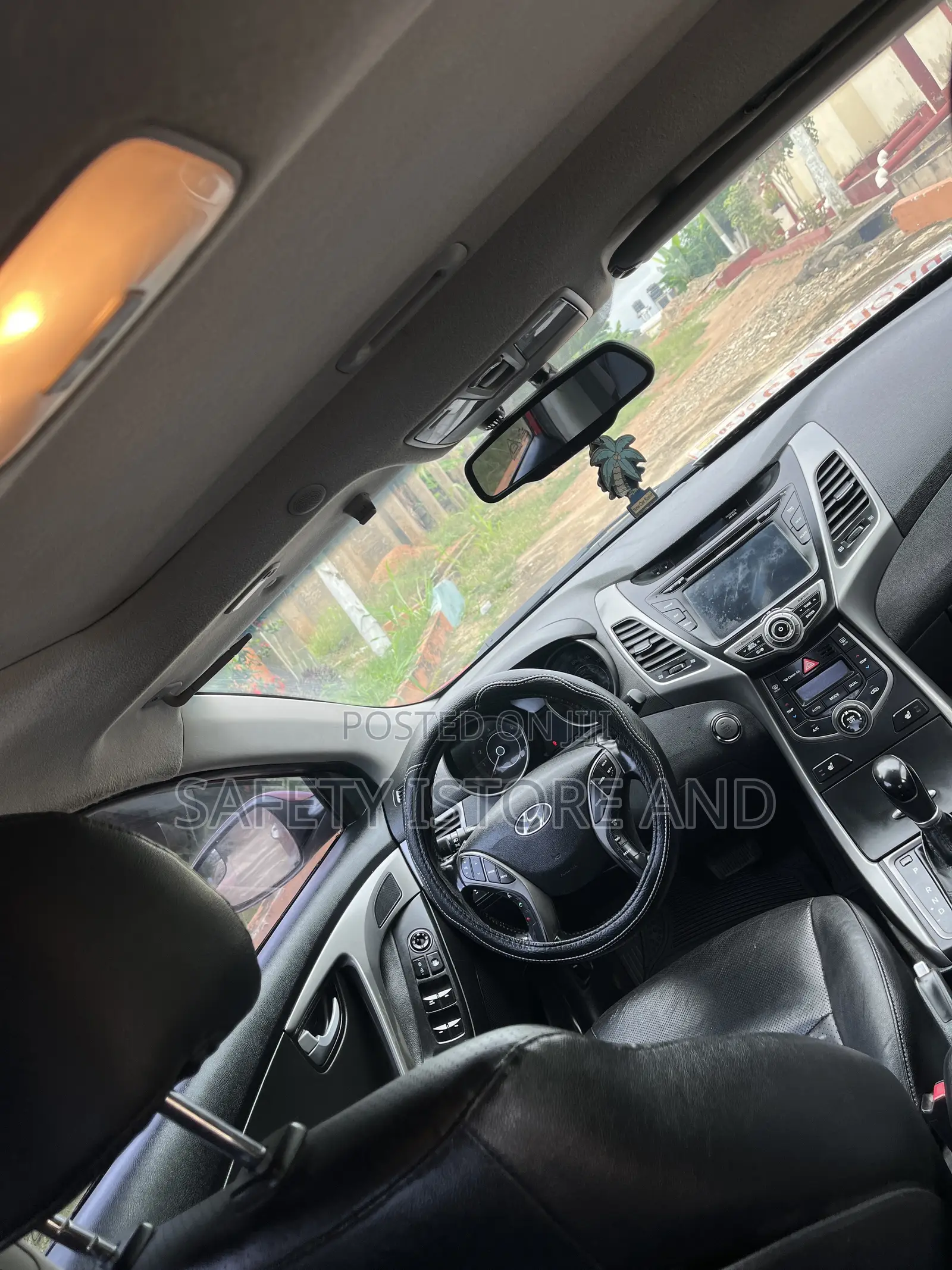 Hyundai Elantra 2014 Red