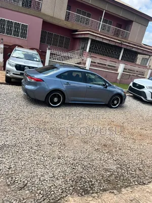 Toyota Corolla LE 2022 Blue