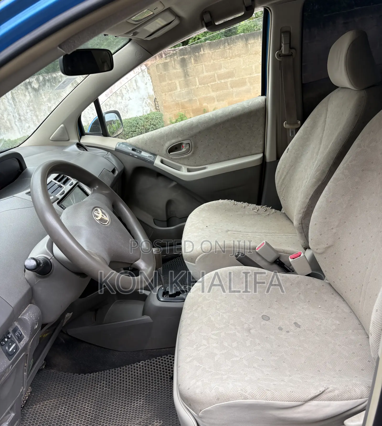 Toyota Vitz 1.3 FWD 5dr 2010 Blue
