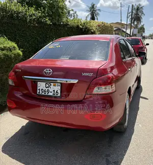Toyota Yaris 2010 Red