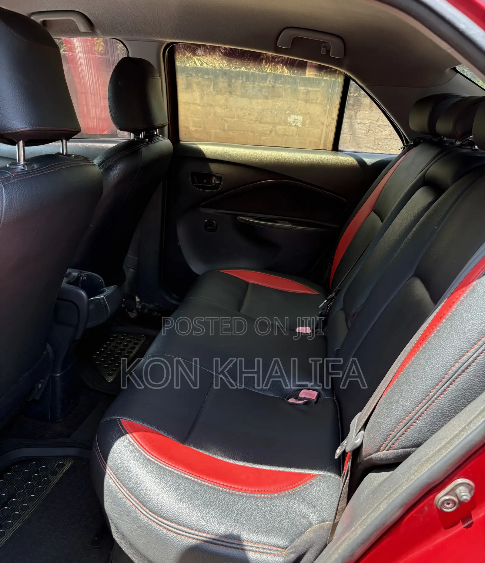 Toyota Yaris 2010 Red