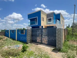 3bdrm Duplex in Amasaman for sale
