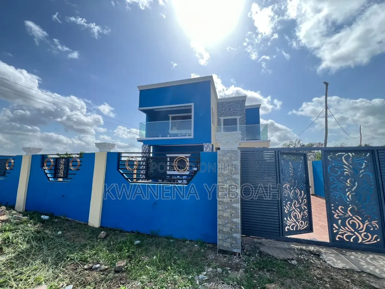 3bdrm Duplex in Amasaman for sale