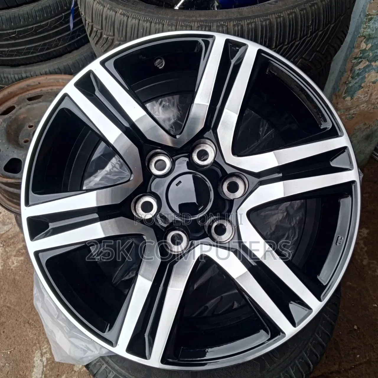 Nissan Hardbody, Frontier and Etc Rim 17