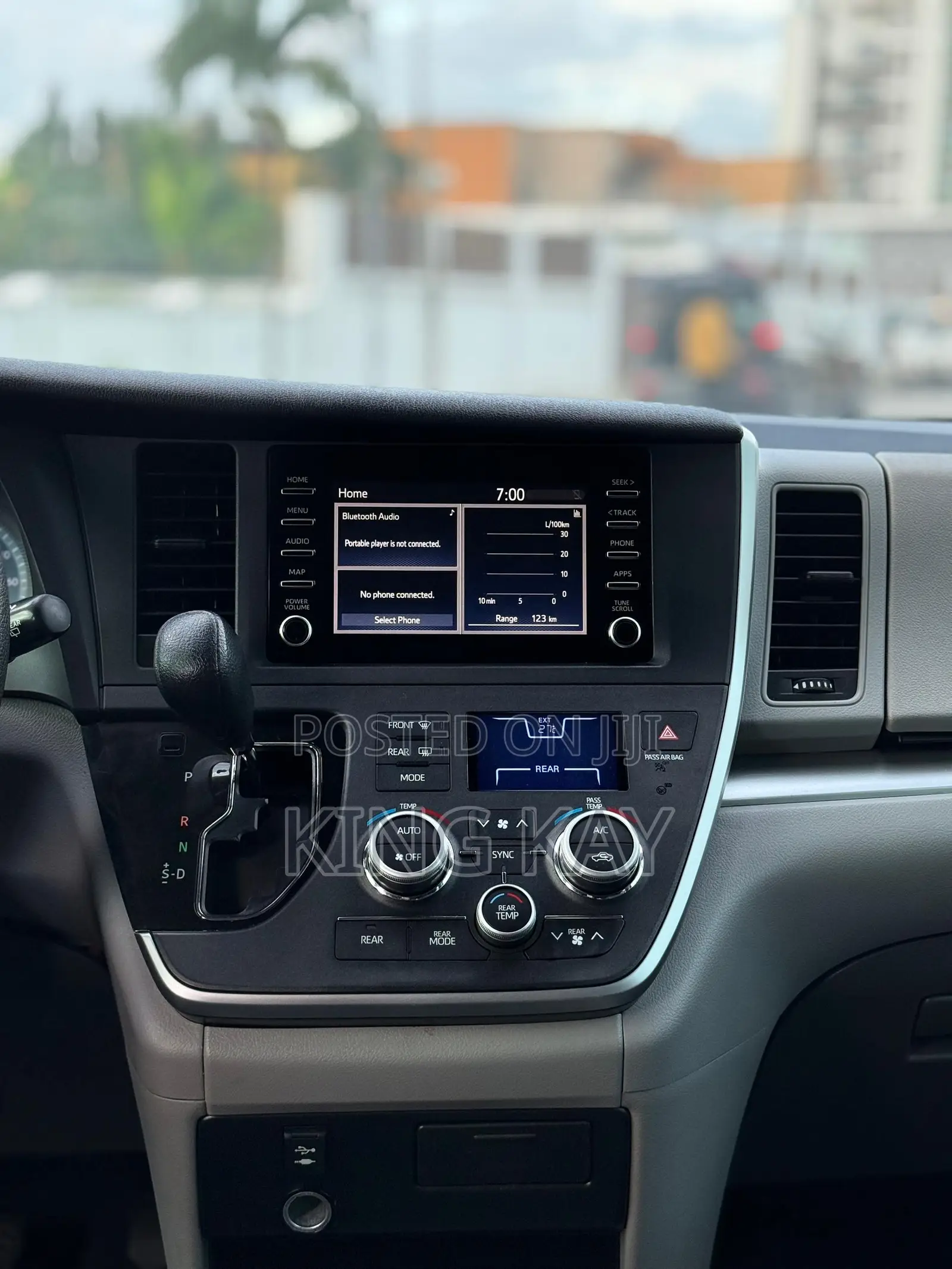 Toyota Sienna XLE 7 AWD 2020 Black