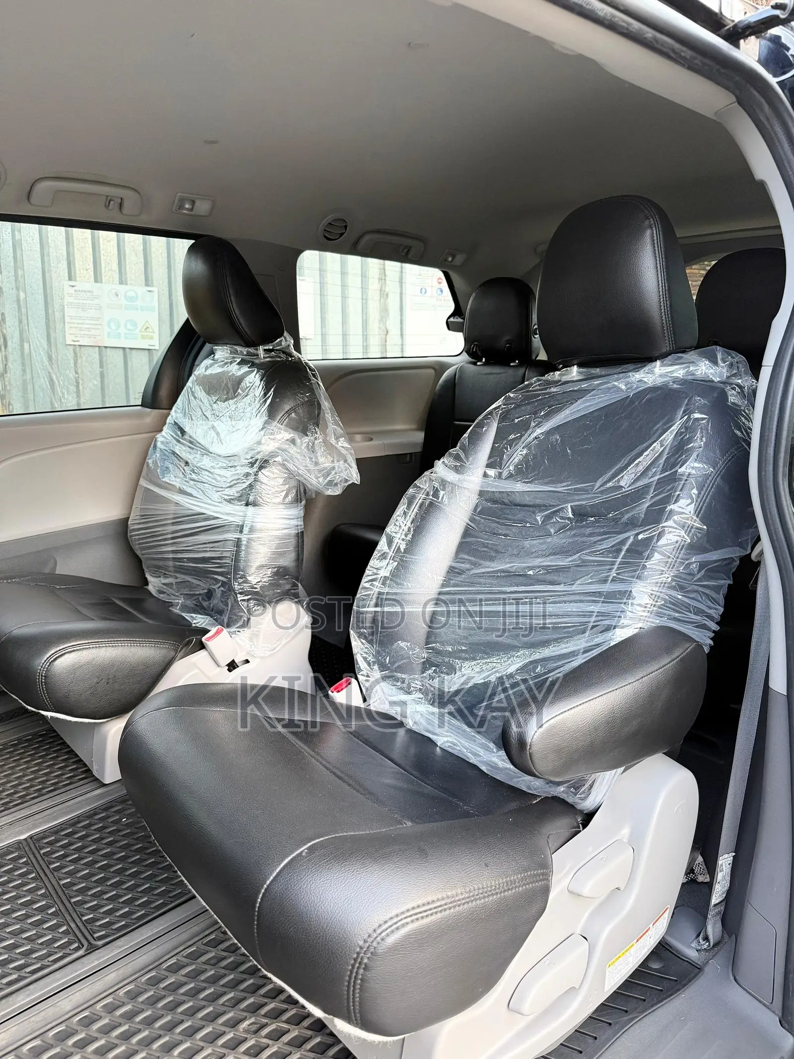 Toyota Sienna XLE 7 AWD 2020 Black