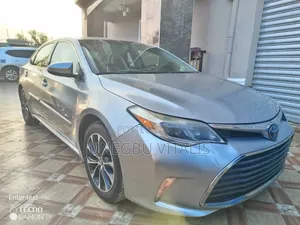 Toyota Avalon Limited FWD Sedan (3.6L 6cyl 6A) 2016 Silver
