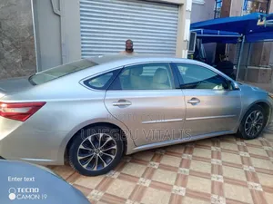 Toyota Avalon Limited FWD Sedan (3.6L 6cyl 6A) 2016 Silver