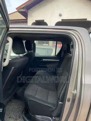 Toyota Hilux Revo Double Cab Deisel 2.4 AWD 2019 Gray