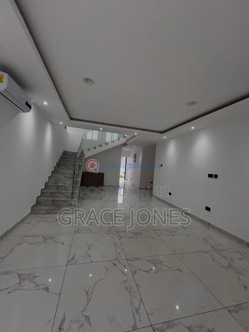 Furnished 3bdrm Apartment in East Legon Ars, A&C Mall Area for rent