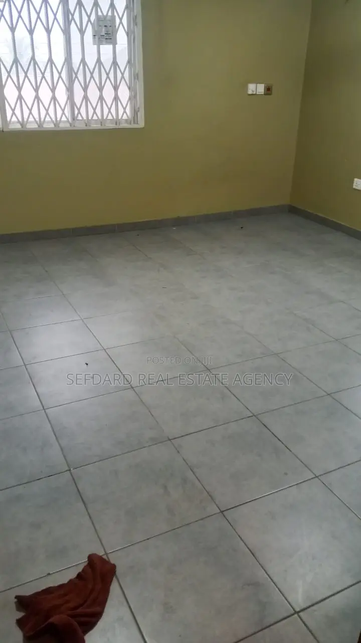 2bdrm Apartment in Sefdard Properties, Ablekuma for rent