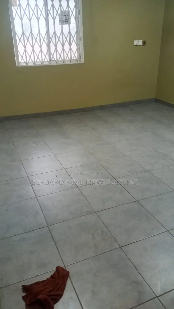 2bdrm Apartment in Sefdard Properties, Ablekuma for rent