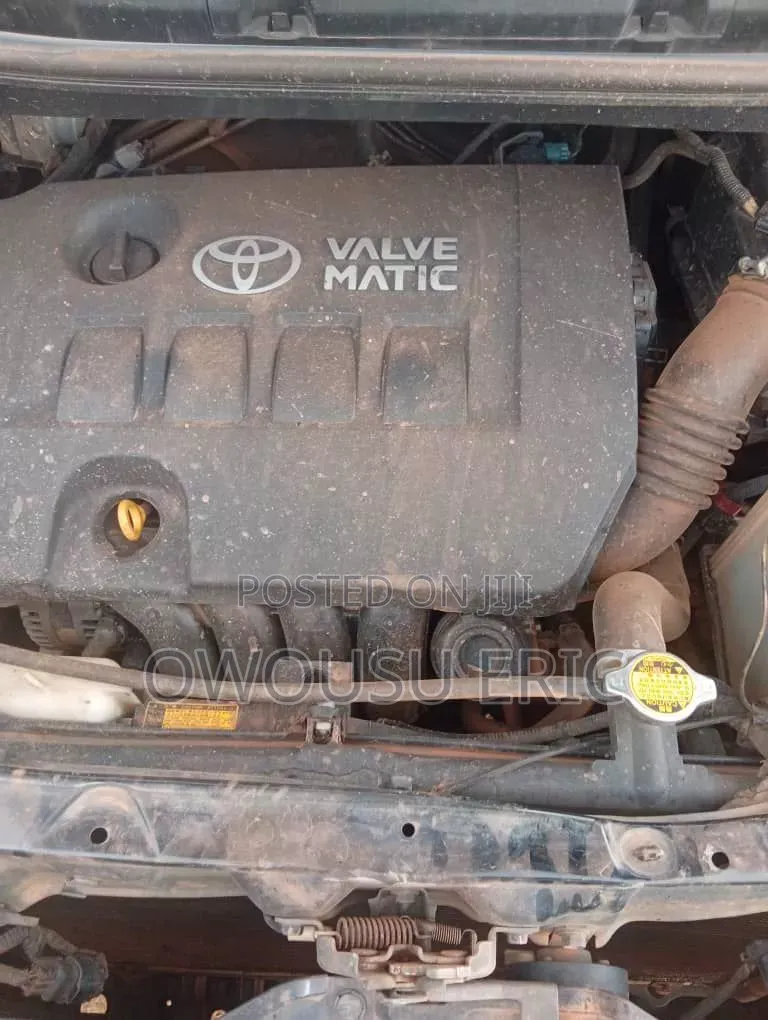 Toyota Voxy 2013 Black