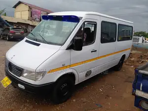 Mercedes-Benz Sprinter 1998 White