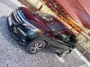 Honda Pilot Touring AWD 2018 Green