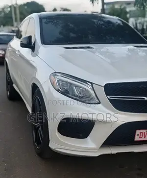 Mercedes-Benz GLE-Class 2016 White