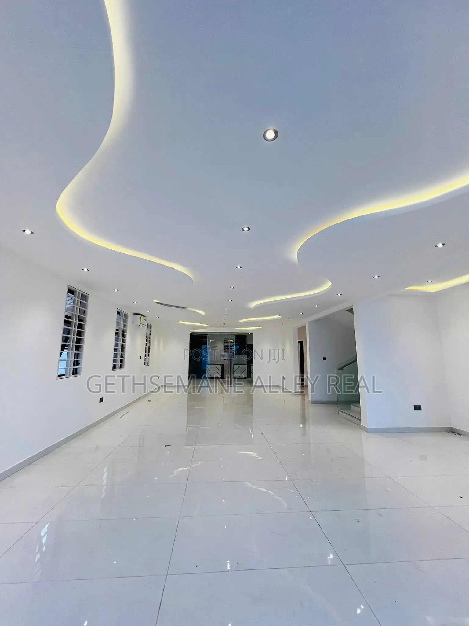 3bdrm House in Ashaley Botwe for sale